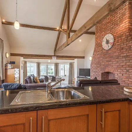 The Byre بيت للعطل